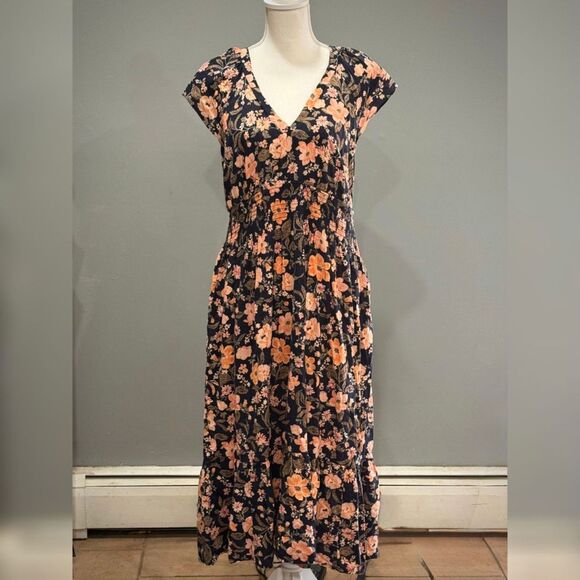 Old Navy Dresses & Skirts - Black/Orange Old Navy Floral Smocked Maxi Dress Size L EUC